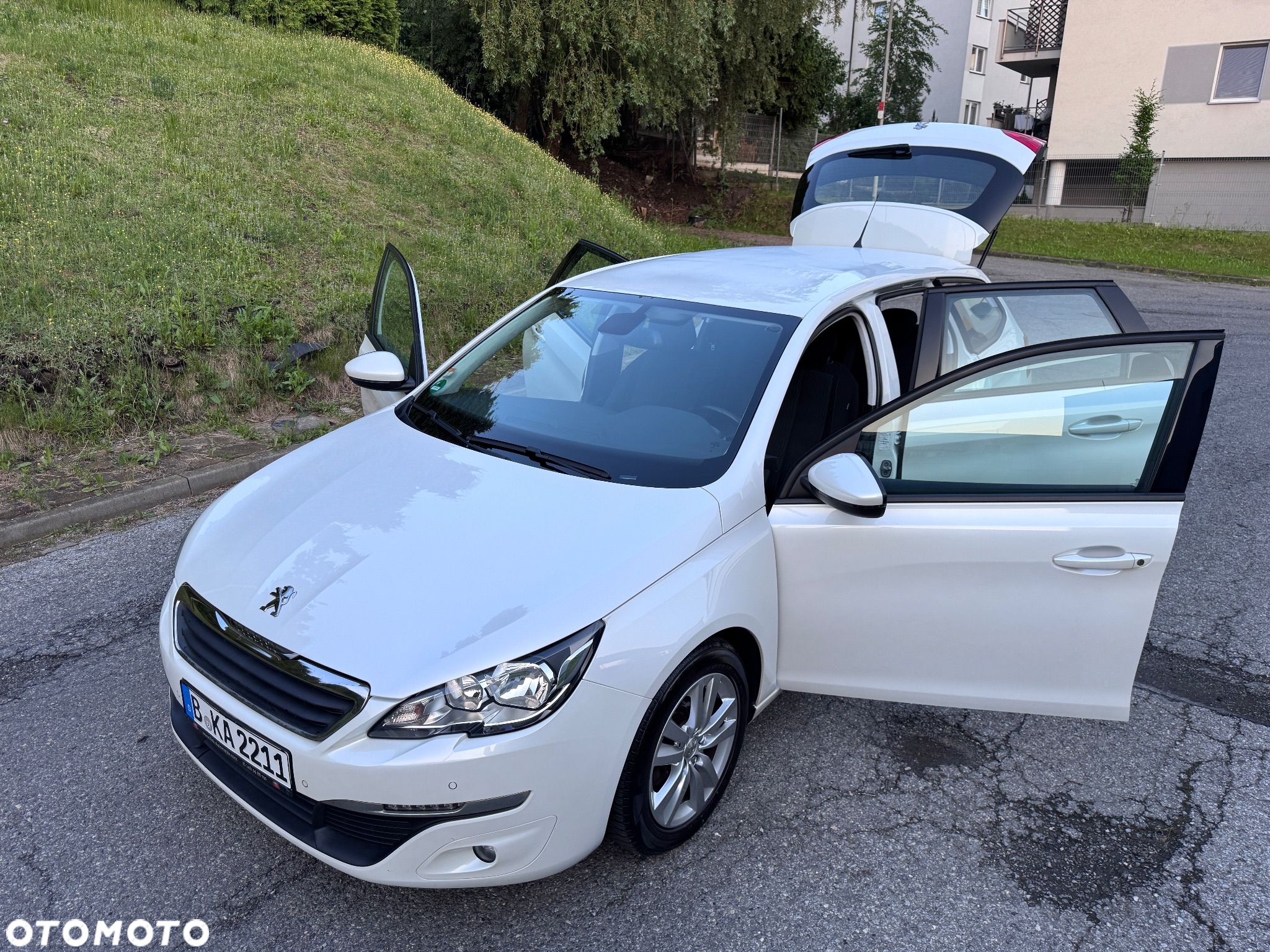 Peugeot 308 130 e-THP Stop & Start Active - 1