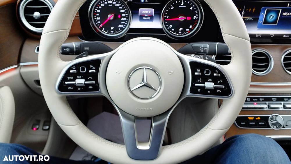 Mercedes-Benz E 220 d 9G-TRONIC Exclusive - 11