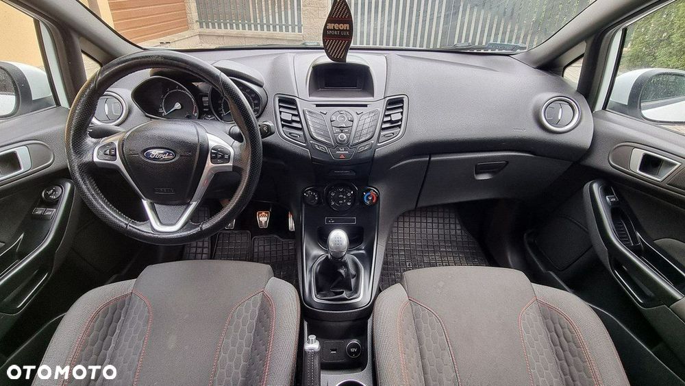 Ford Fiesta - 14