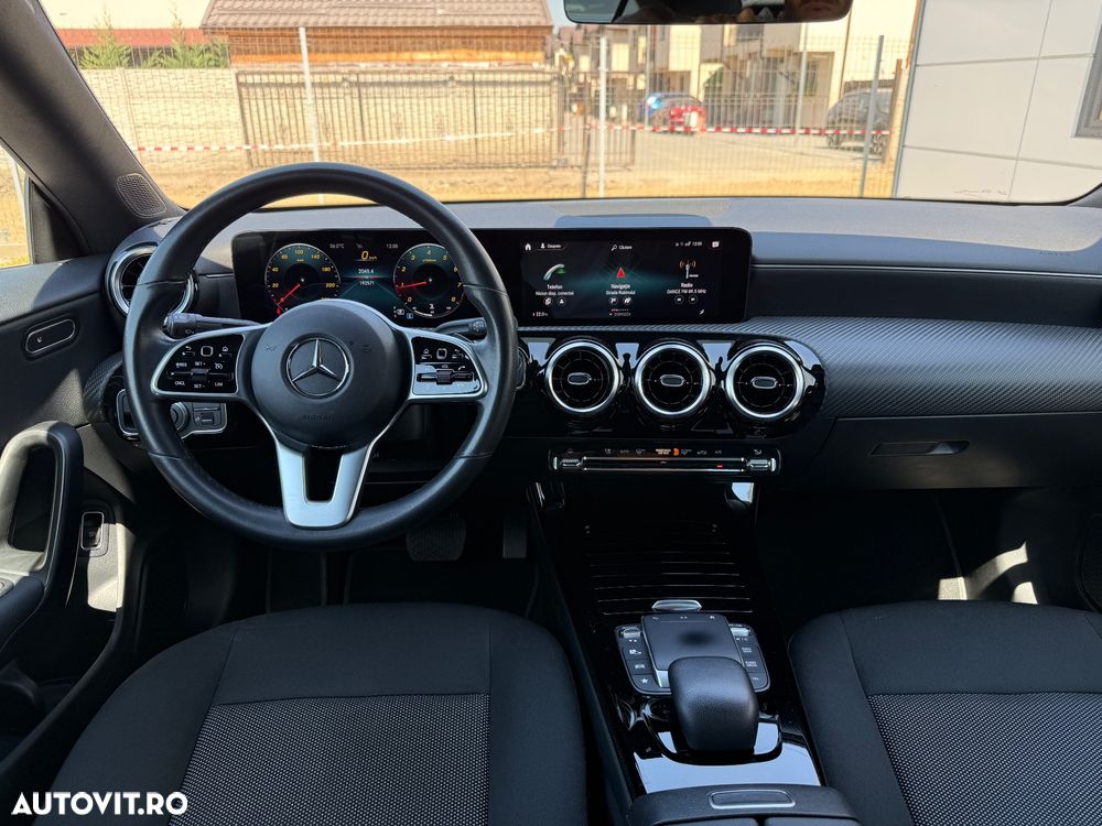 Mercedes-Benz CLA 180 7G-DCT Progressive - 8