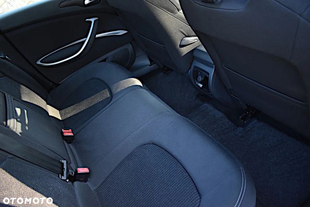 Citroën C5 II 1.6 HDi Impress Pack - 23