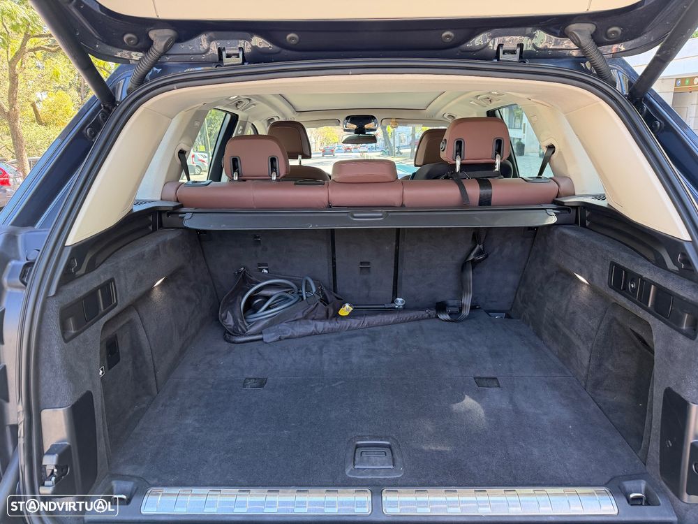 BMW X5 xDrive45e - 11