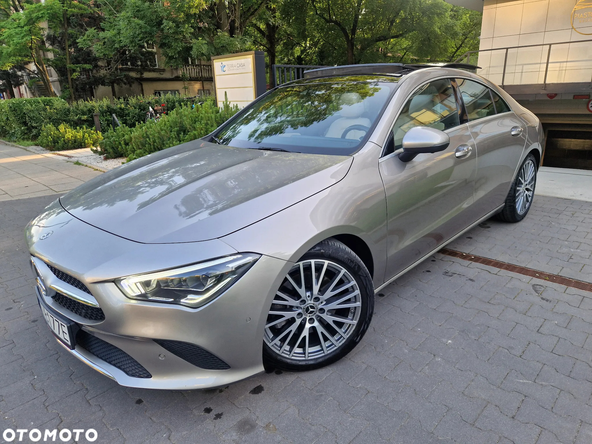 Mercedes-Benz CLA 220 4-Matic 7G-DCT - 3