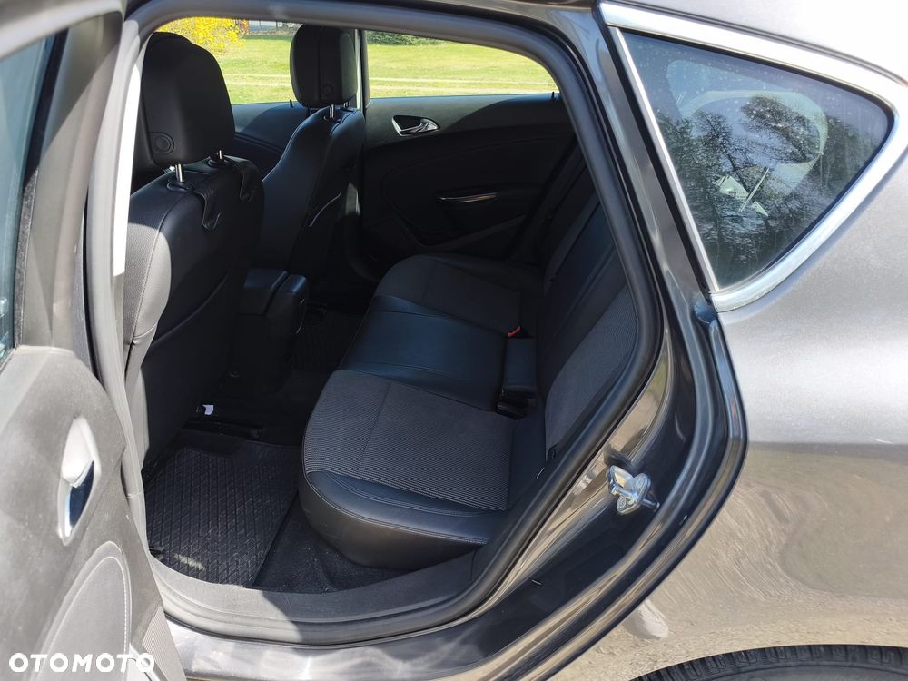 Opel Astra 1.4 T Cosmo - 8