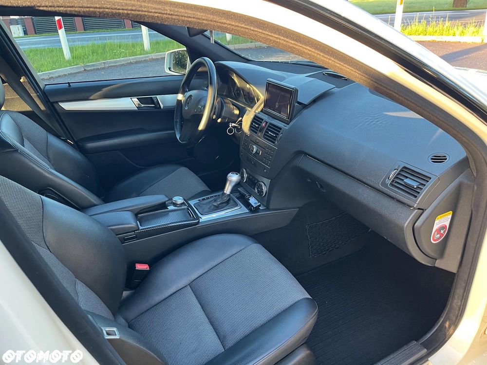 Mercedes-Benz Klasa C 200 Kompressor Automatik Avantgarde - 13