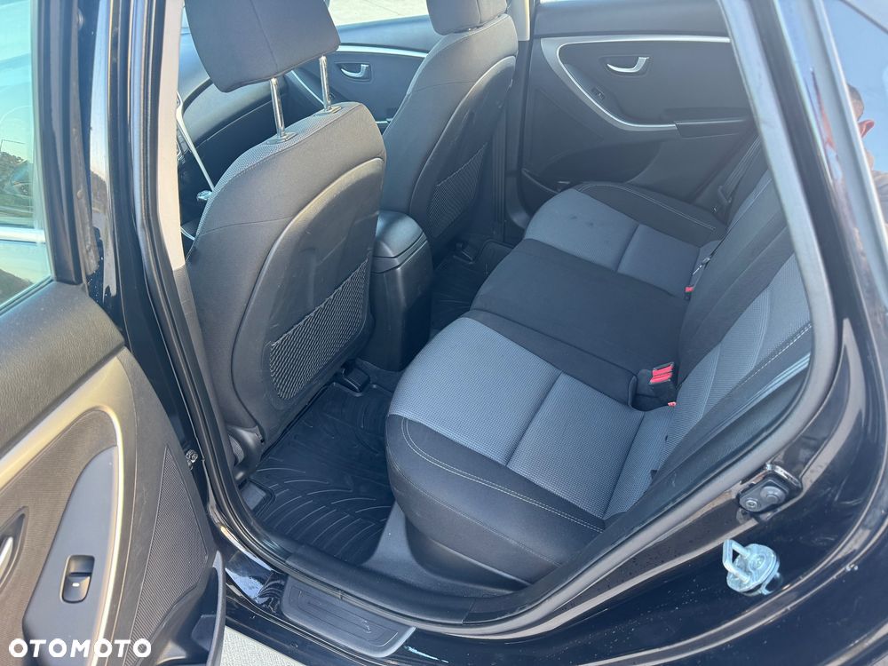 Hyundai i30 - 12