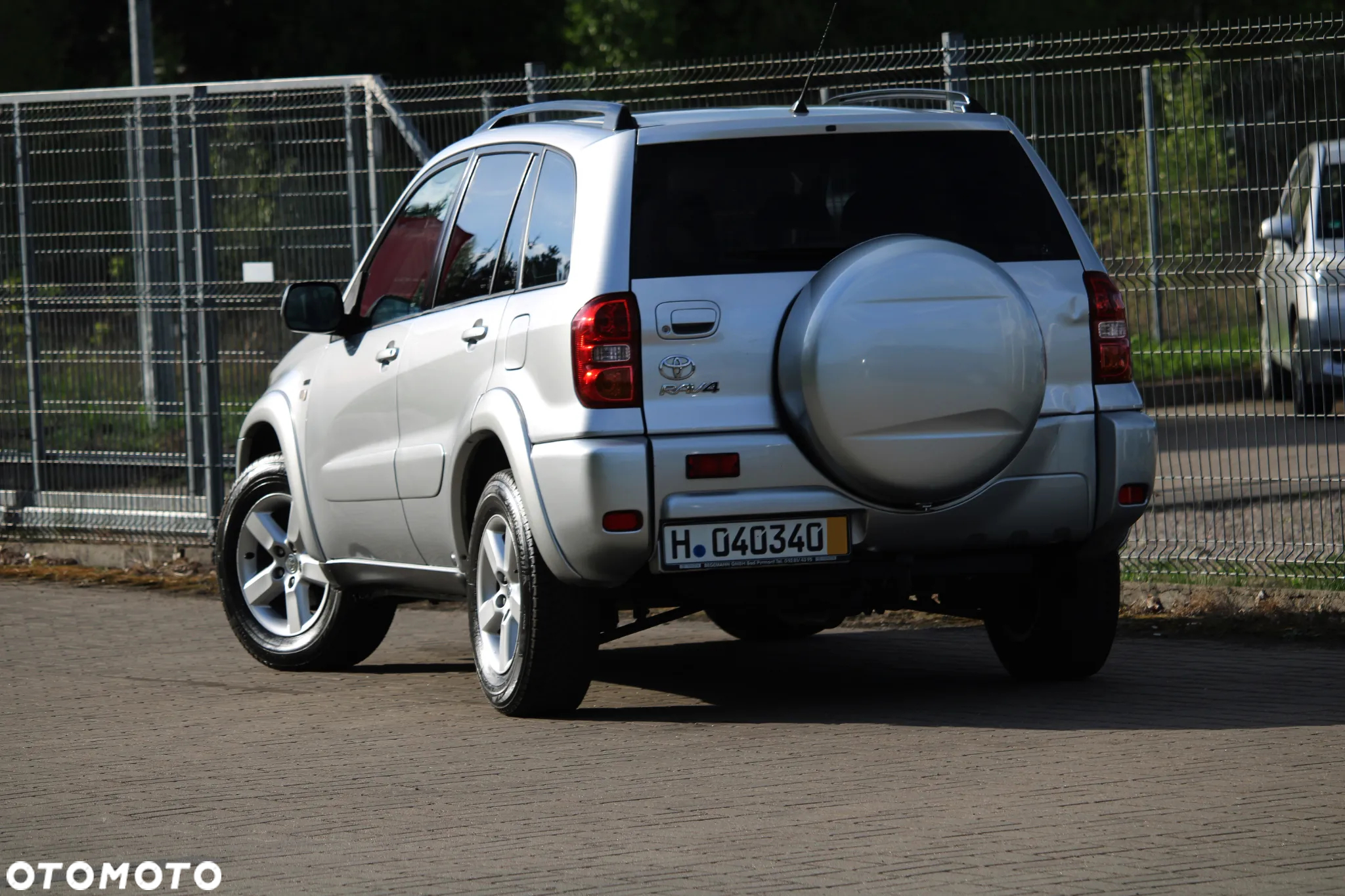 Toyota RAV4 - 13