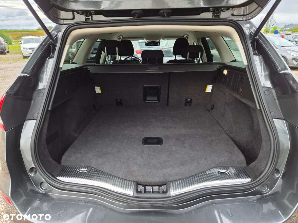 Ford Mondeo 2.0 TDCi Ambiente - 26