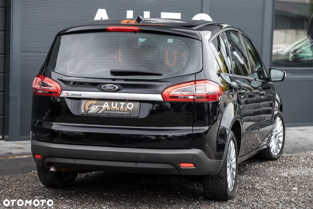 Ford S-Max - 11