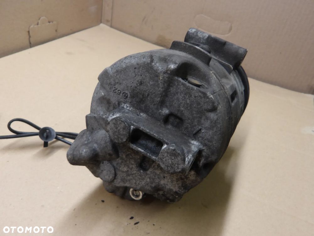 PASSAT B5 FL SEDAN 1.9TDI SPRĘŻARKA KOMPRESOR KLIMATYZACJI 8D0260808 - 3