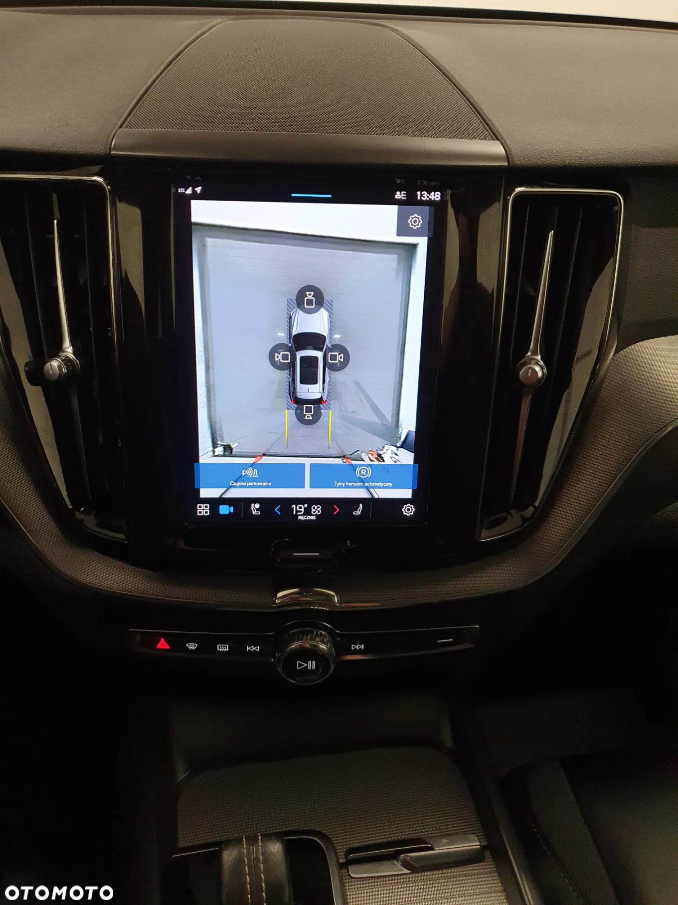 Volvo XC 60 B4 D Geartronic RDesign - 11