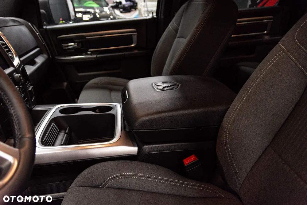 Dodge RAM 1500 5.7 4x4 - 15