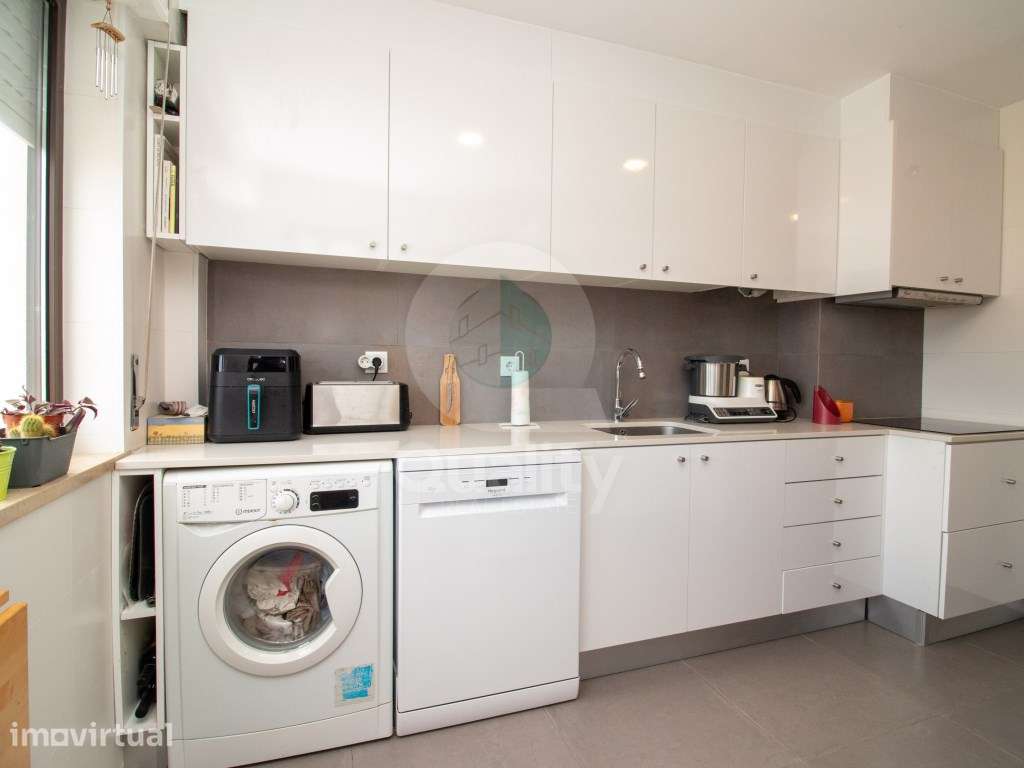 Apartamento T3 com Vista Rio em Excelente Localização - Grande imagem: 2/37
