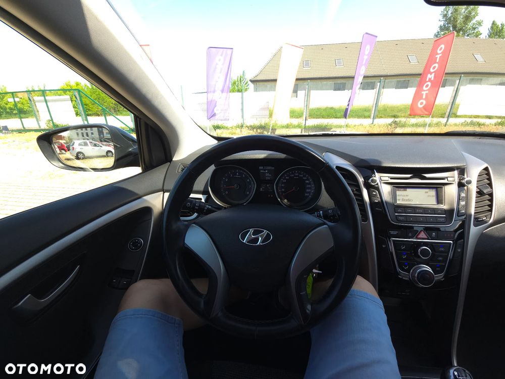 Hyundai i30 blue 1.4 Classic - 26