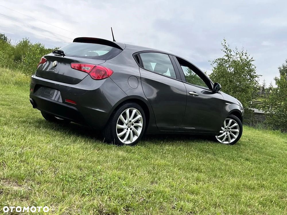 Alfa Romeo Giulietta - 4