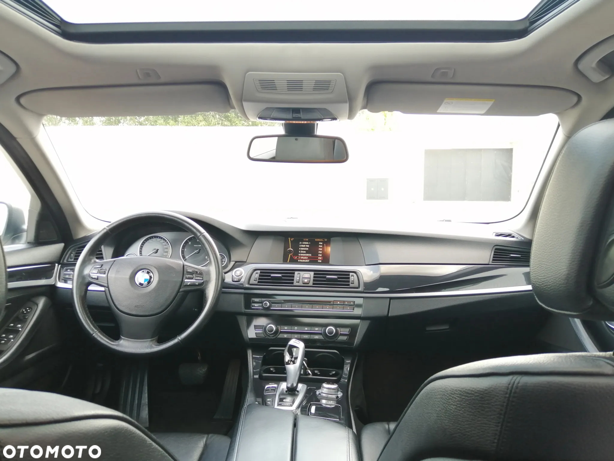 BMW Seria 5 525d xDrive - 22