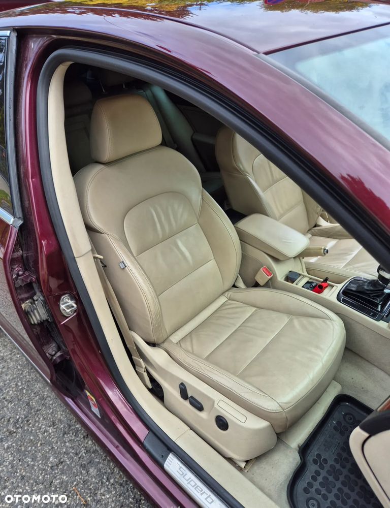 Skoda Superb 2.0 TDI Elegance DSG - 15