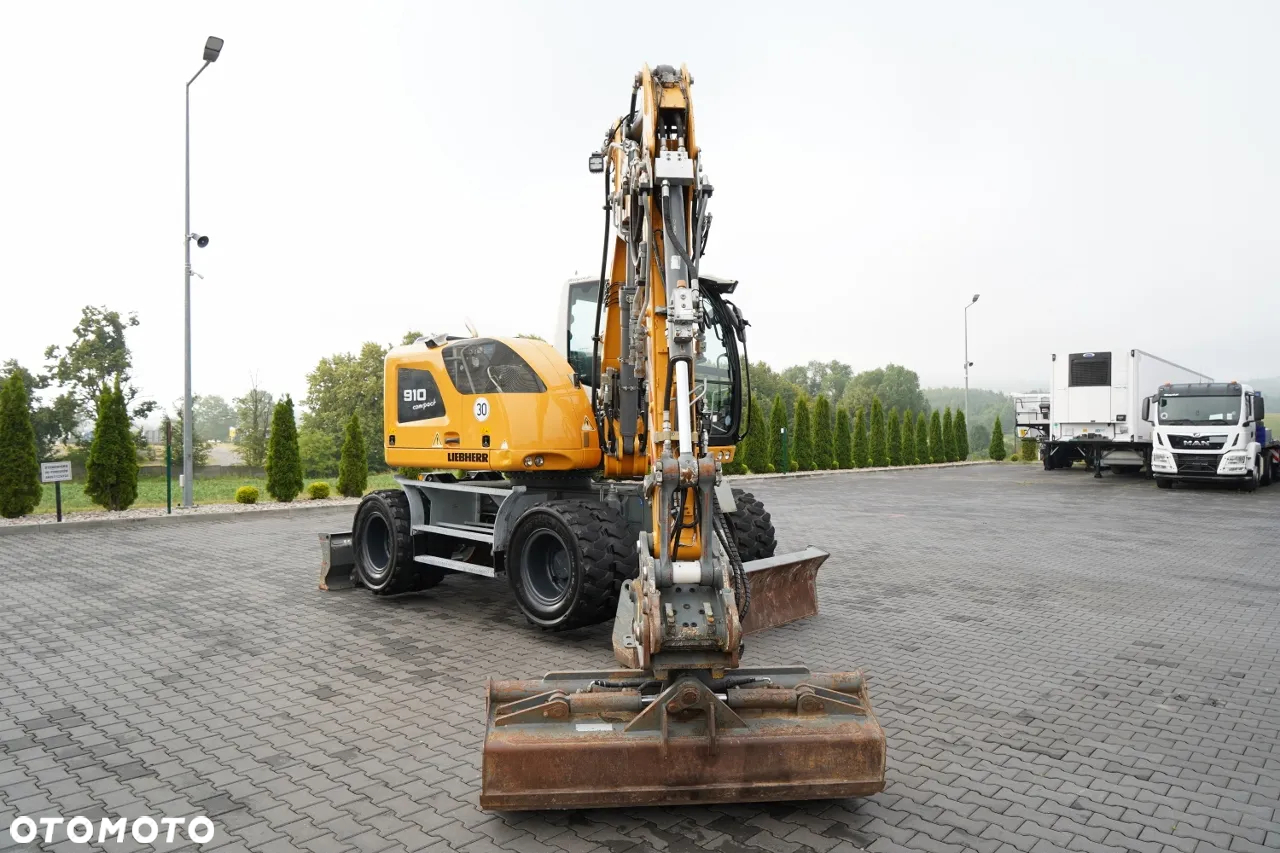 Liebherr 910 COMPACT LITRONIC  / KOPARKA KOŁOWA / KLIMATYZACJA / KAMERA  / 2020 ROK / PO KONTRAKCIE SERWISOWYM - 6