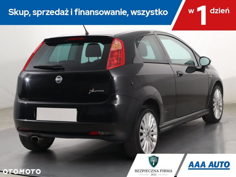 Fiat Grande Punto - 7