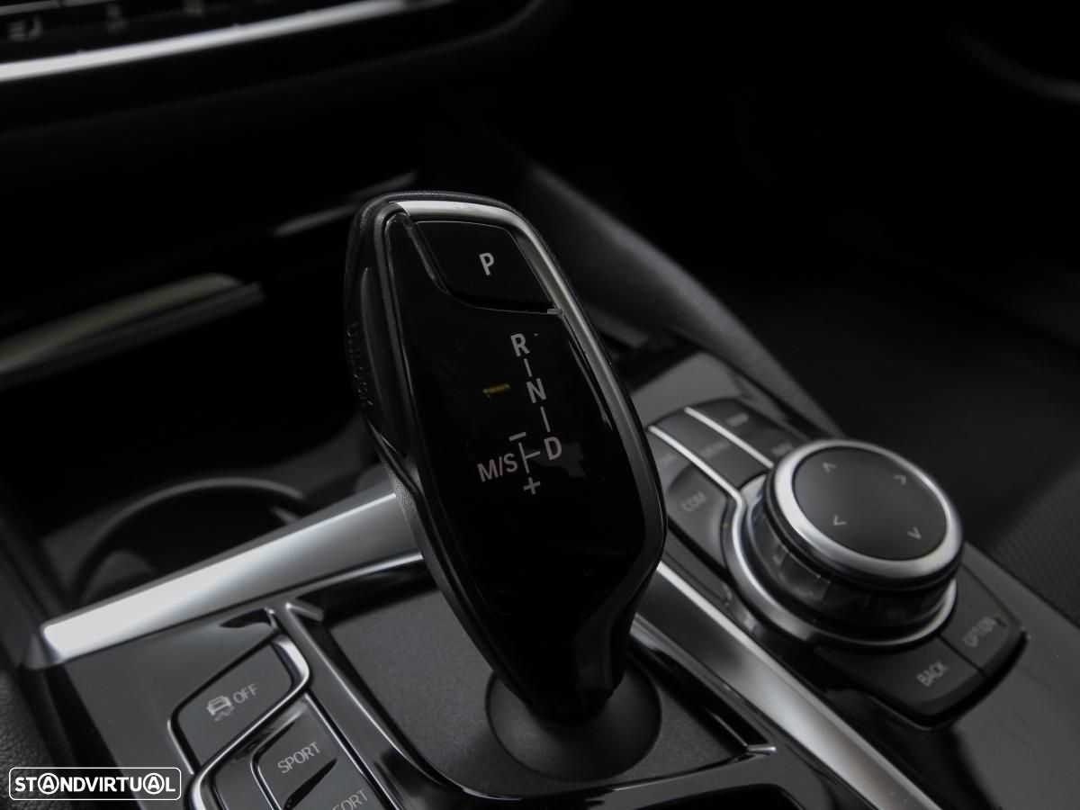 BMW 530 e iPerformance Line Sport - 24