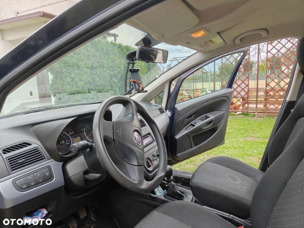 Fiat Grande Punto - 8