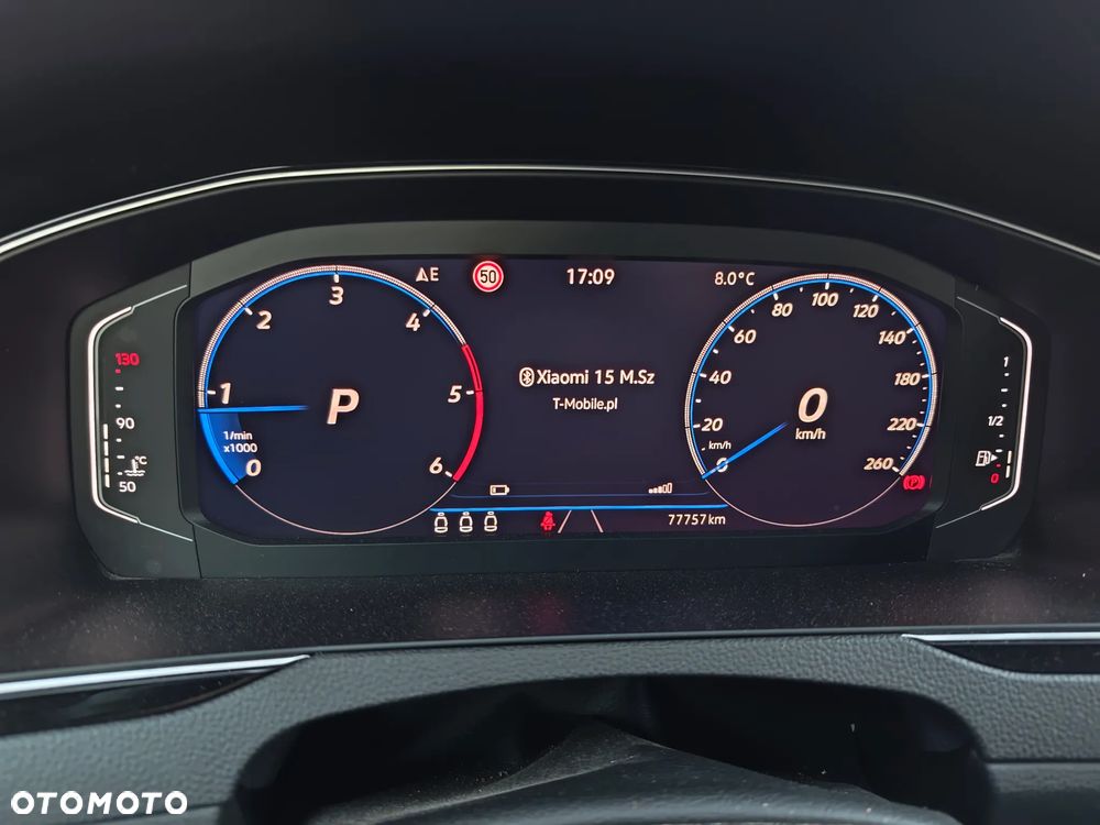 Volkswagen Passat 2.0 TDI SCR DSG - 9