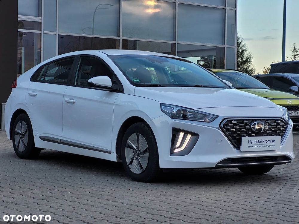 Hyundai IONIQ hybrid Business - 2
