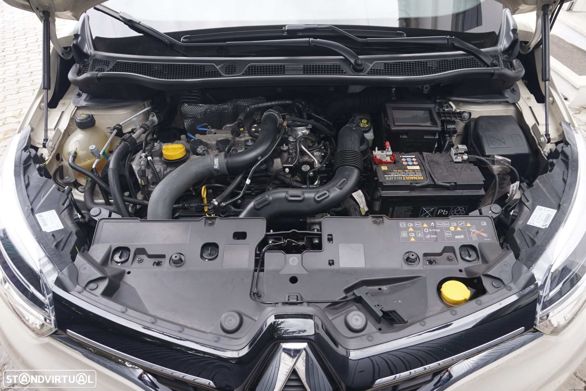 Renault Captur 1.2 TCe Exclusive - 25