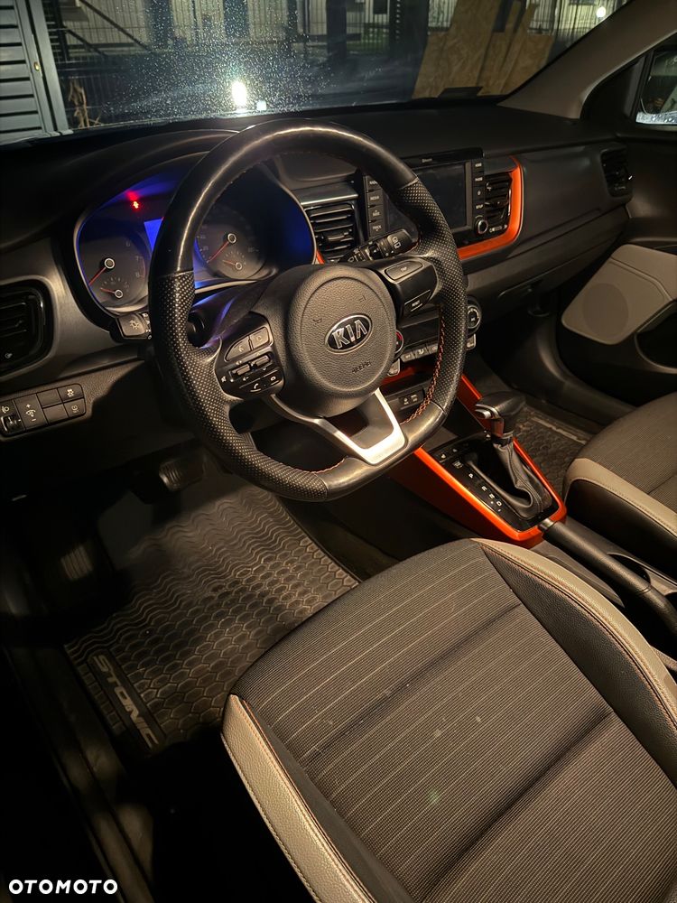 Kia Stonic 1.4 L - 9