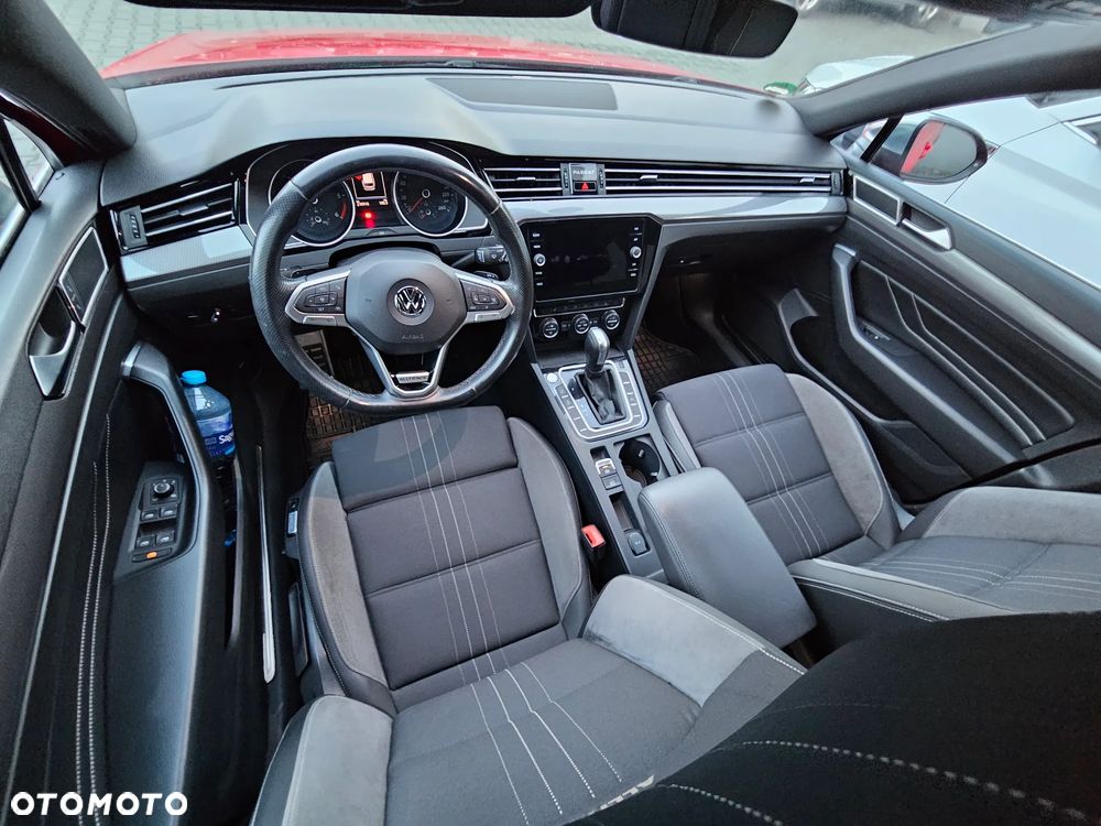 Volkswagen Passat 2.0 TDI 4Mot Elegance DSG - 9