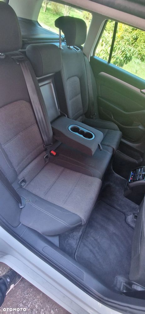 Volkswagen Passat 1.6 TDI (BlueMotion Technology) Comfortline - 19