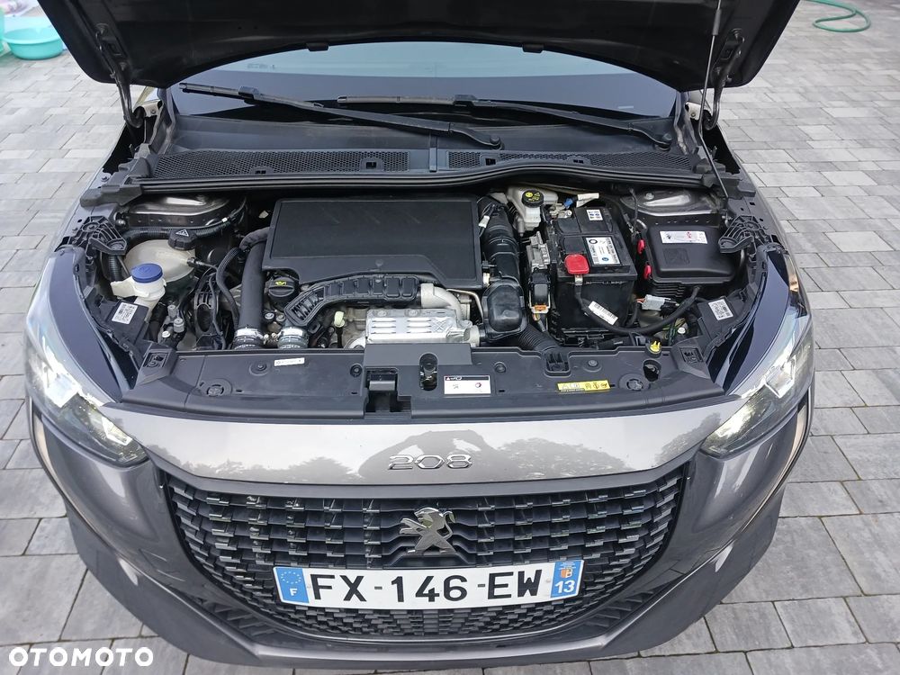 Peugeot 208 PureTech 100 Allure - 16