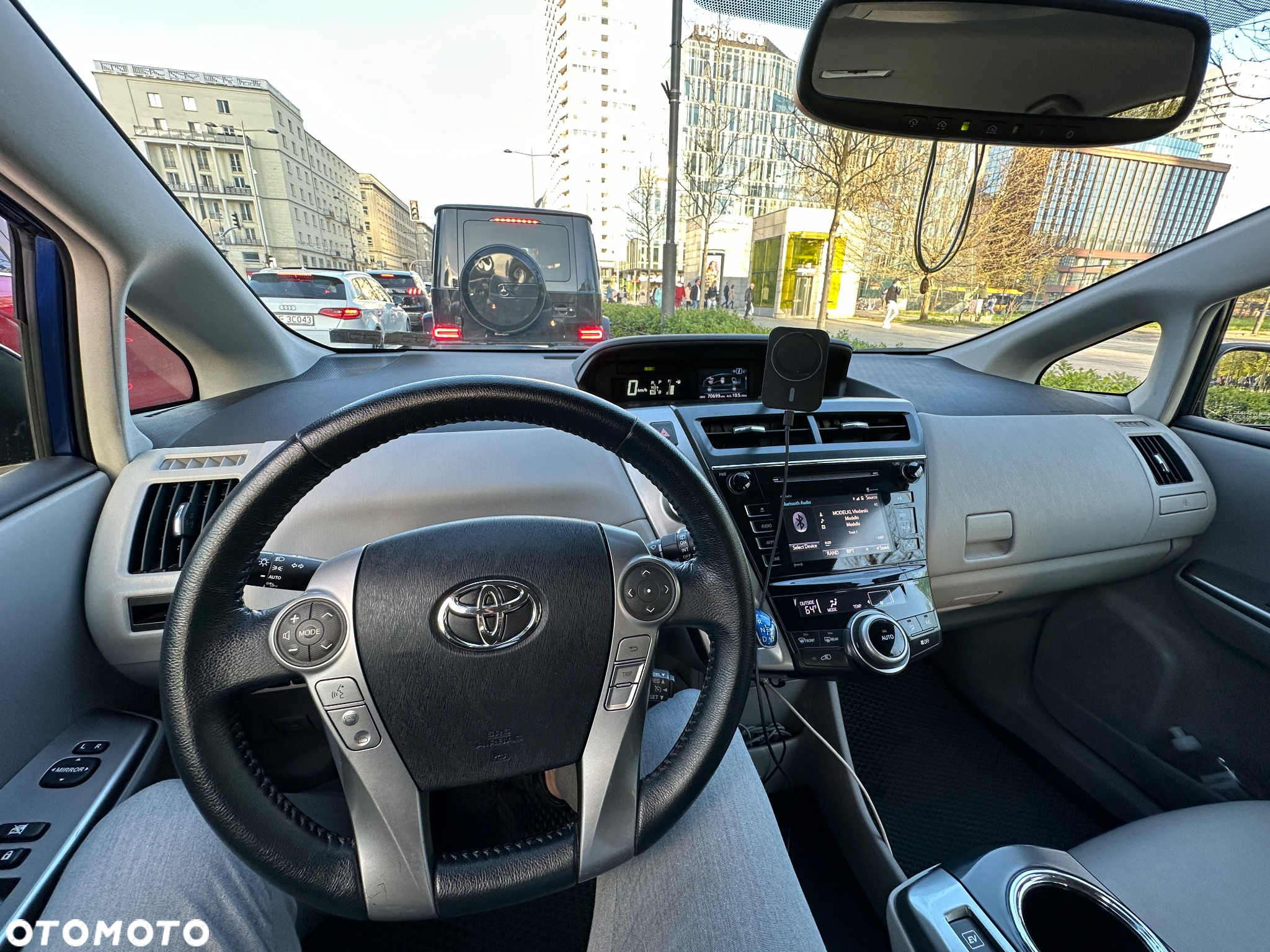 Toyota Prius+ (Hybrid) Comfort - 18