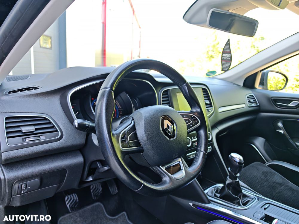 Renault Megane Energy dCi Intens - 7