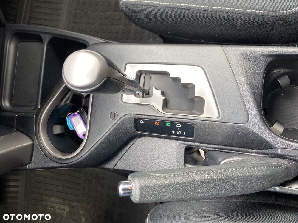 Toyota RAV4 Hybrid Premium 4x2 - 17