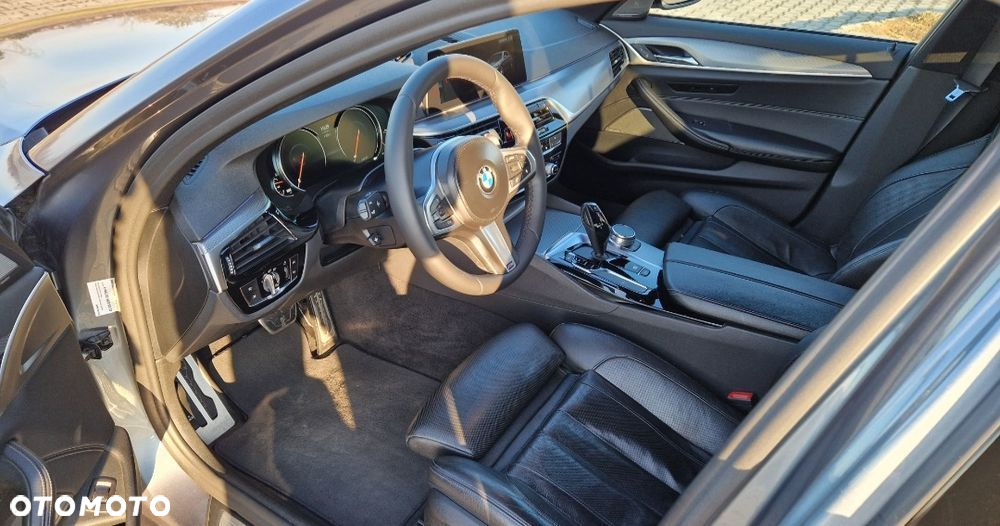 BMW Seria 5 530i xDrive M Sport sport - 17