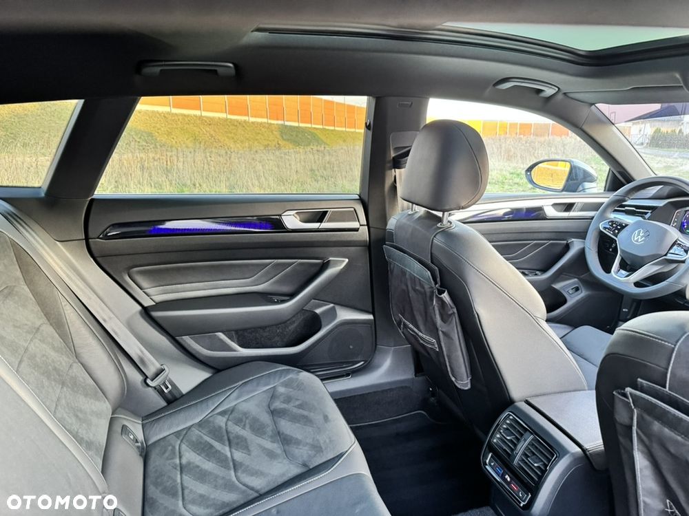 Volkswagen Arteon 2.0 TSI R-Line DSG - 26