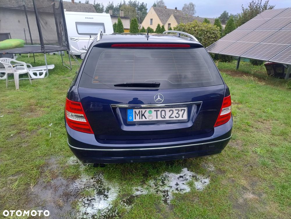 Mercedes-Benz Klasa C 200 CDI BlueEff Avantgarde - 4