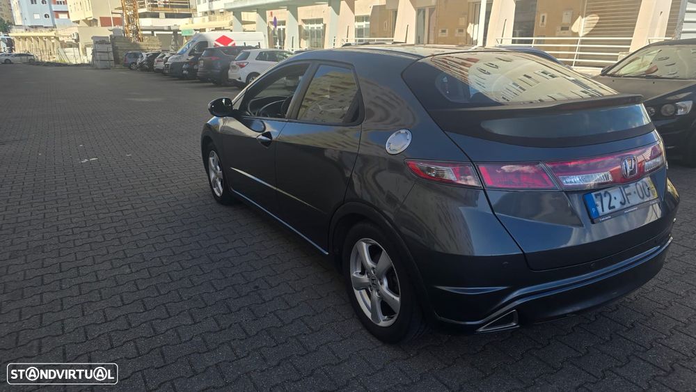 Honda Civic 1.4 i-VTEC Comfort - 5