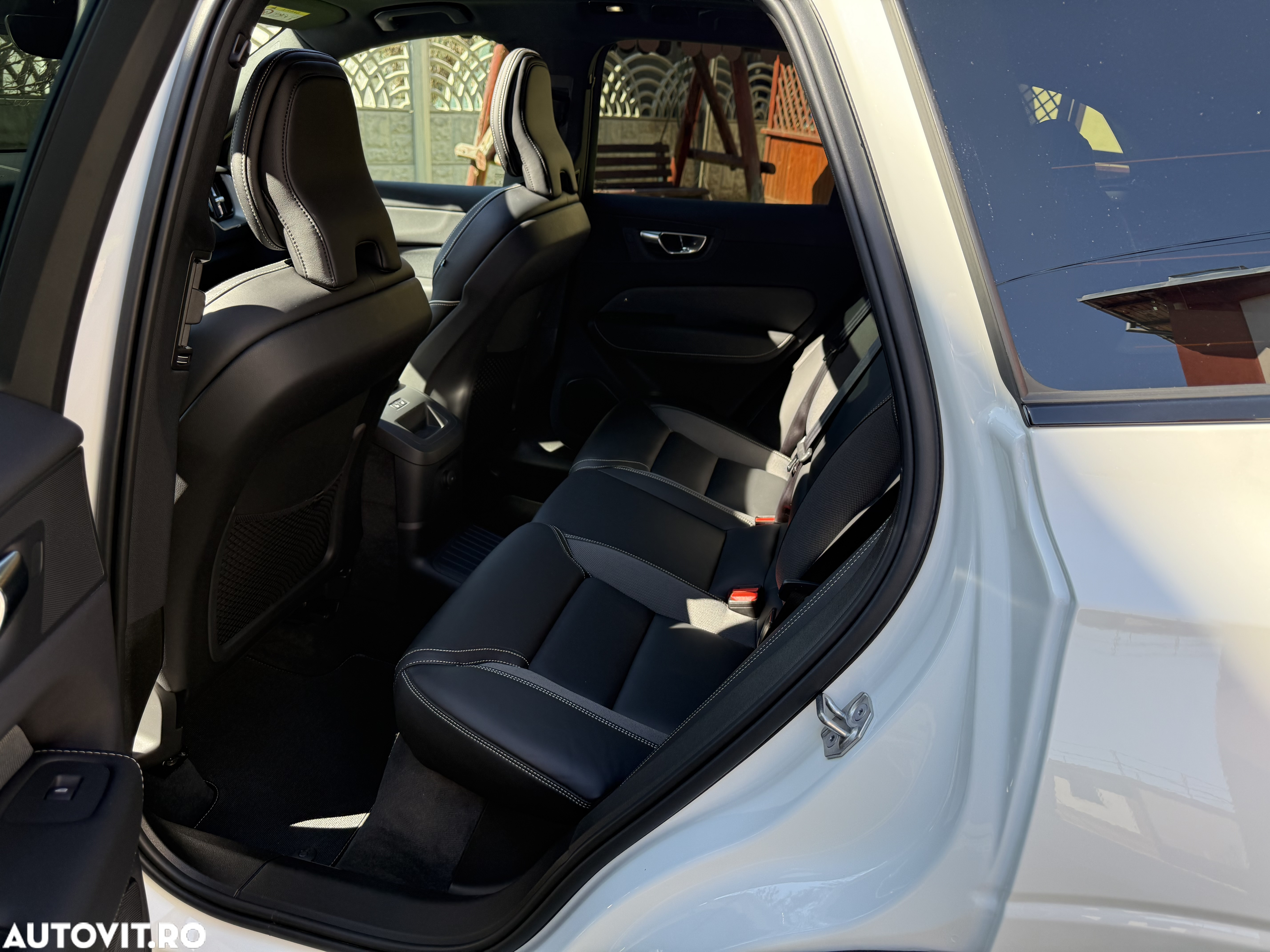 Volvo XC 60 T8 Twin Engine AWD R-Design - 7