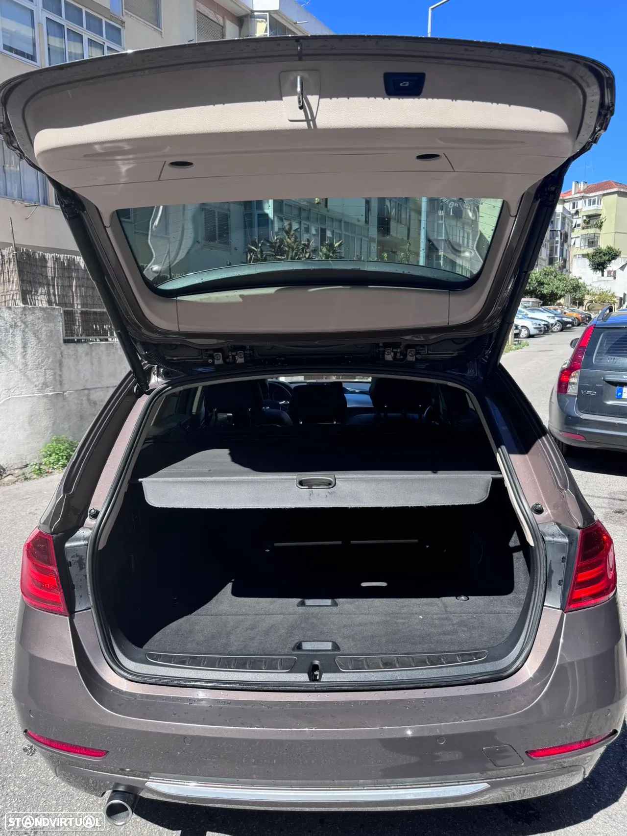 BMW 320 d Touring Aut. Modern Line - 6