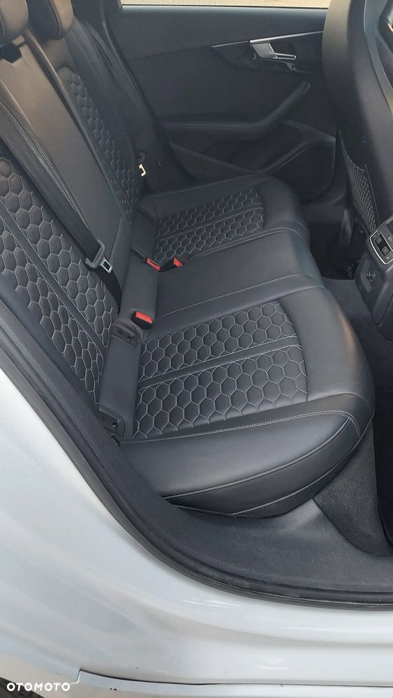 Audi RS4 Avant Avant quattro tiptronic - 22