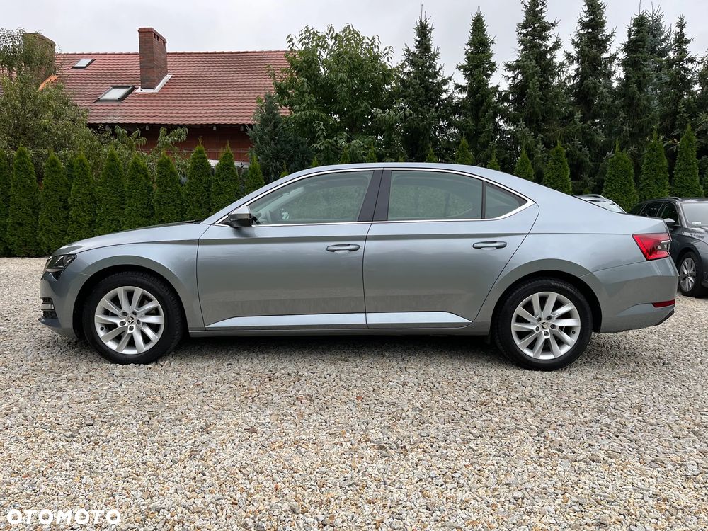 Skoda Superb 2.0 TDI SCR Ambition DSG - 22