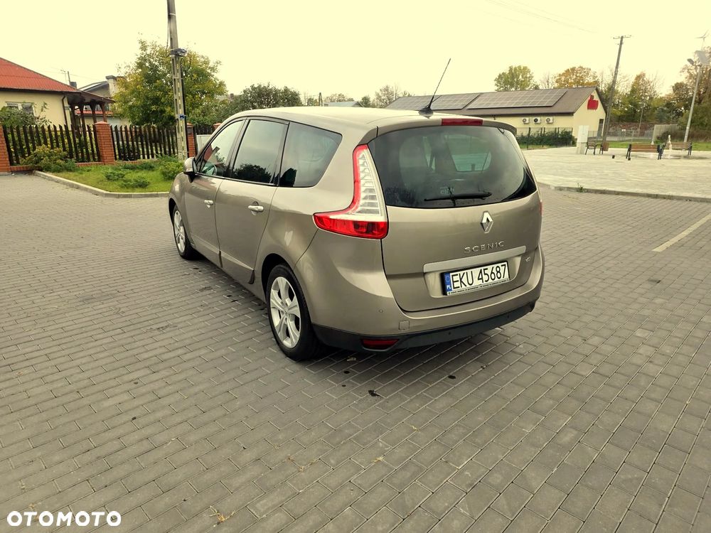 Renault Scenic 2011 photo 3