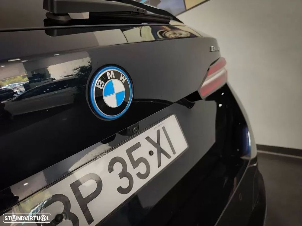 BMW i5 Touring eDrive40 - 24