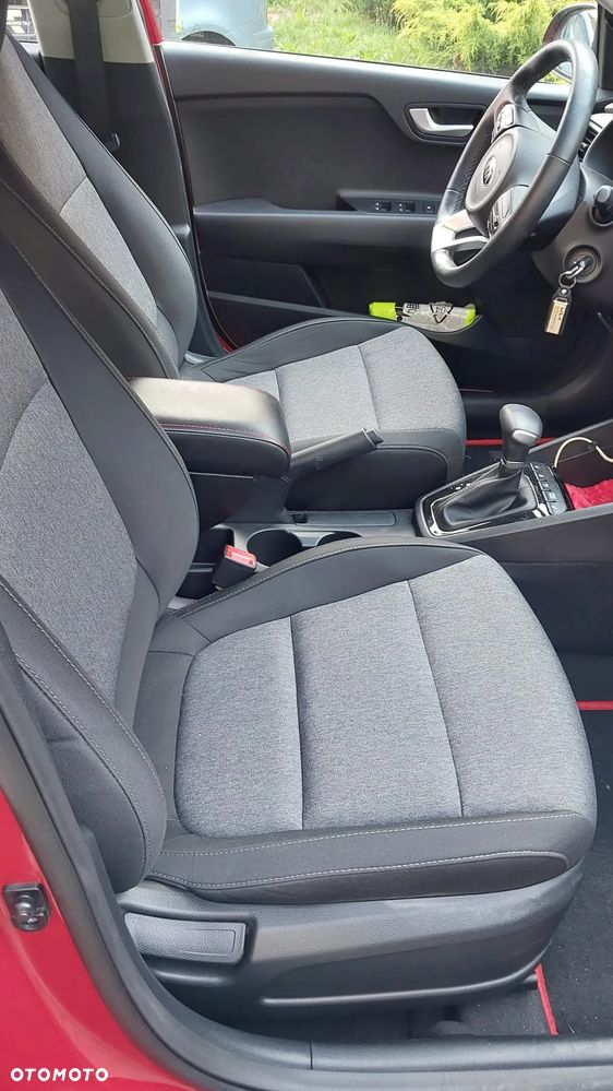 Kia Stonic 1.0 T-GDI L DCT - 10