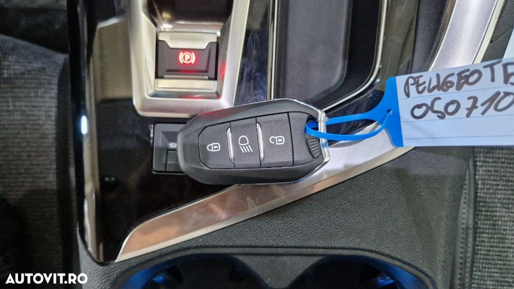 Peugeot 5008 1.2L PureTech EAT8 S&S Allure - 17