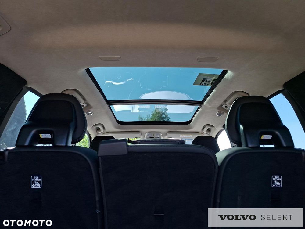 Volvo XC 90 - 30