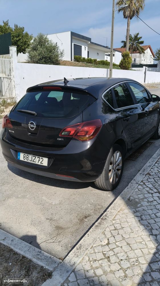 Opel Astra 1.7 CDTI Cosmo - 14
