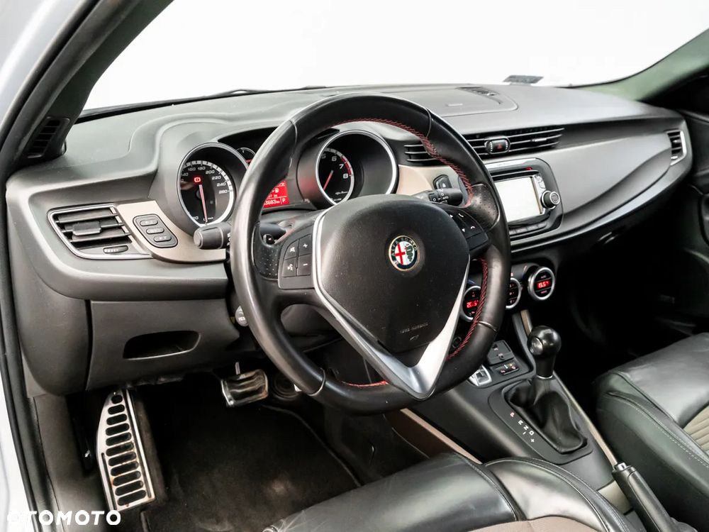 Alfa Romeo Giulietta 1.4 TB MultiAir Exclusive TCT - 20
